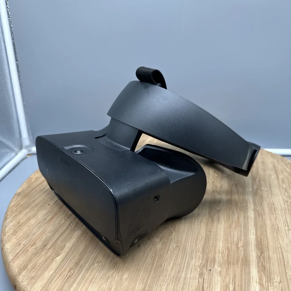 Oculus Rift S PC VR Headset DX45JH Headset Only
